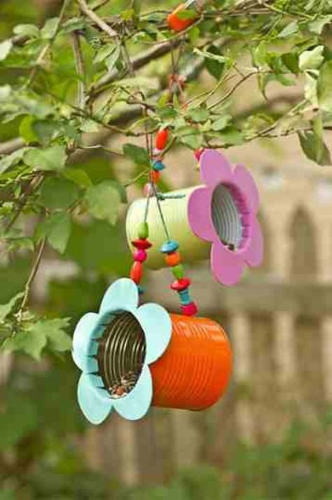 35 DIY Bird Feeders To Make